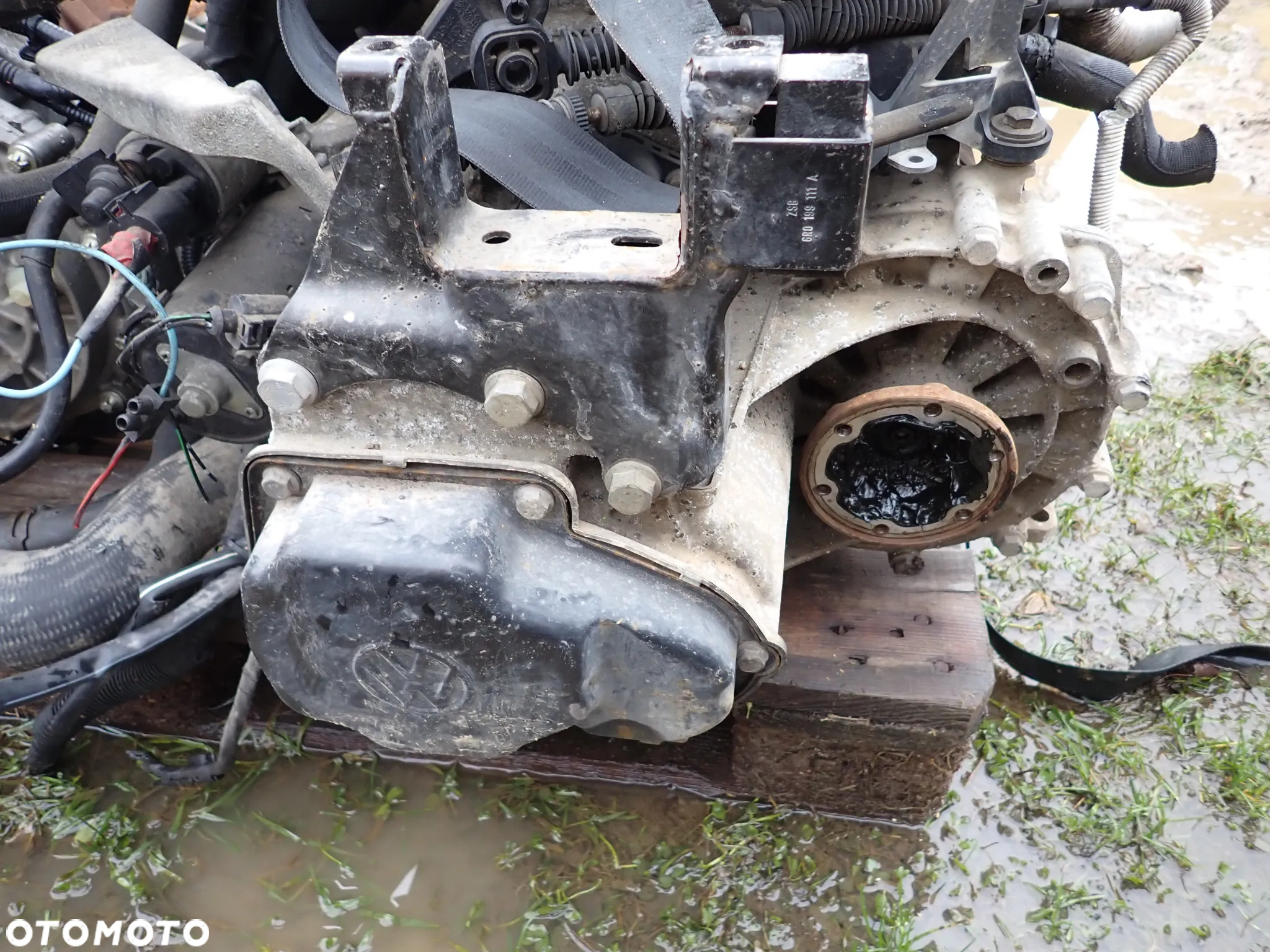 VOLKSWAGEN CADDY 1.6 TDI CAY SKRZYNIA BIEGÓW - 2