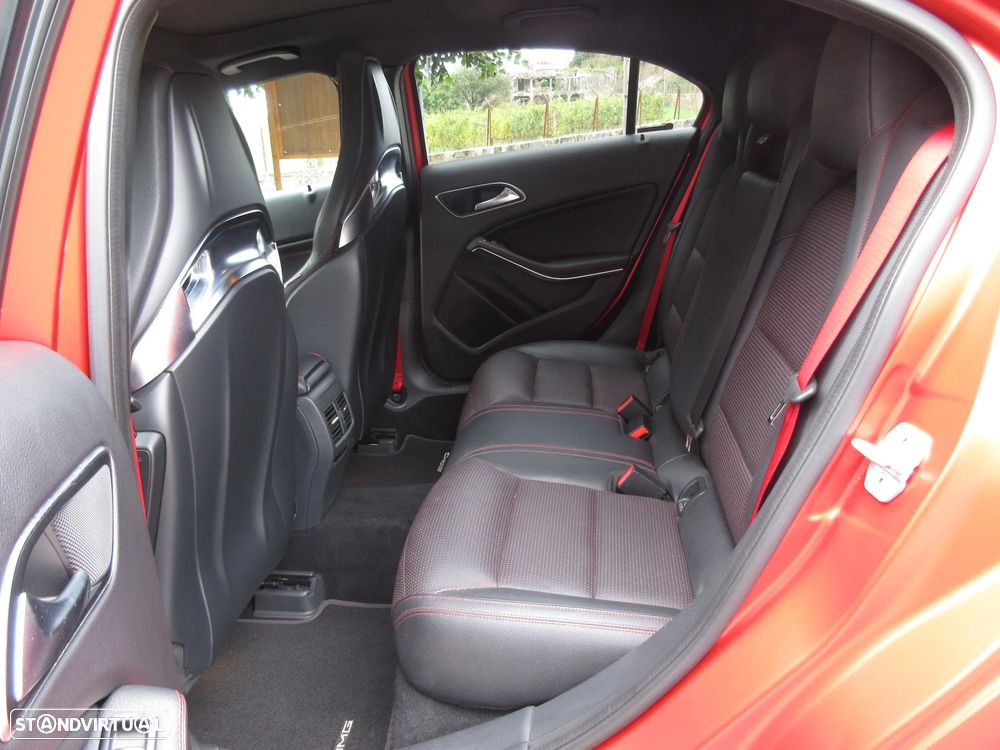 Mercedes-Benz A 45 AMG 4-Matic - 29
