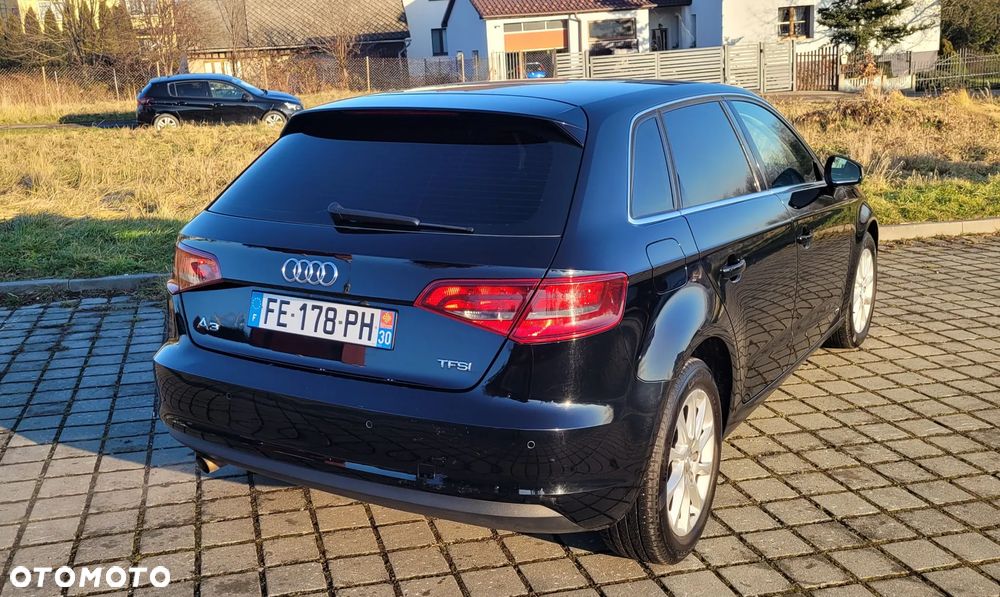 Audi A3 Sportback 1.2 TFSI Ambiente - 4