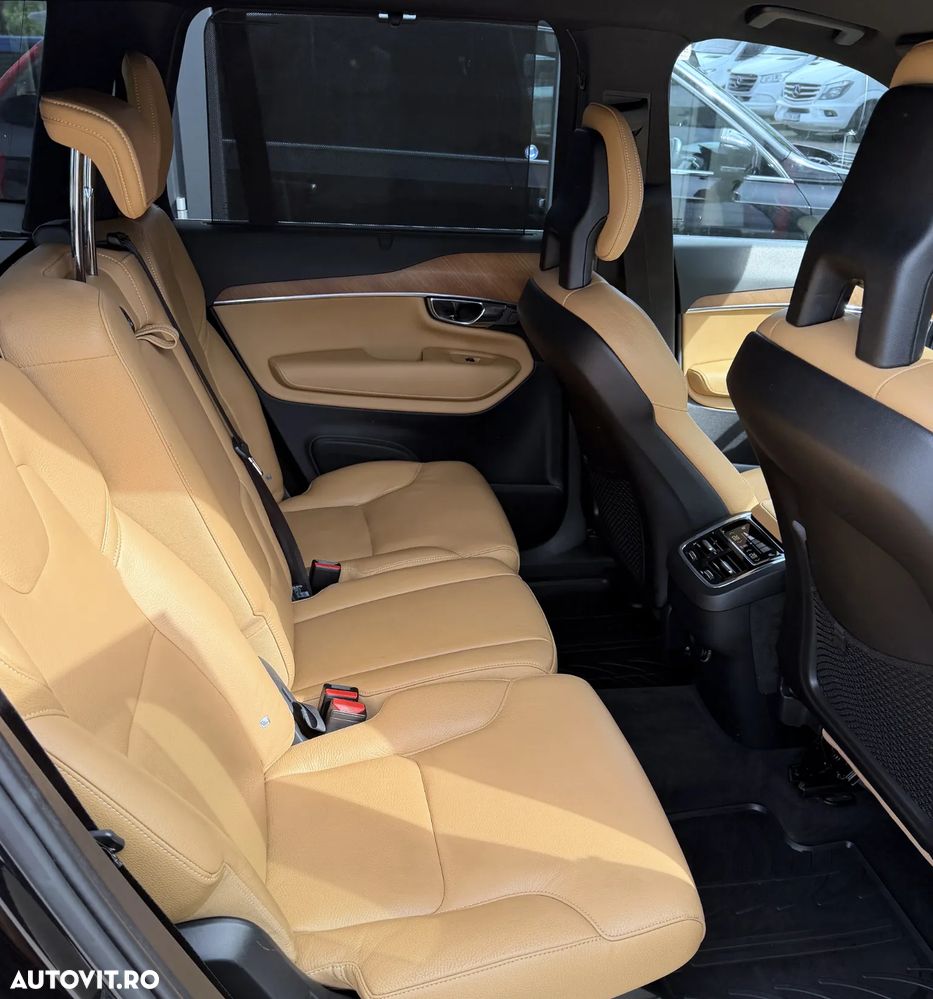 Volvo XC 90 D5 AWD Momentum - 9