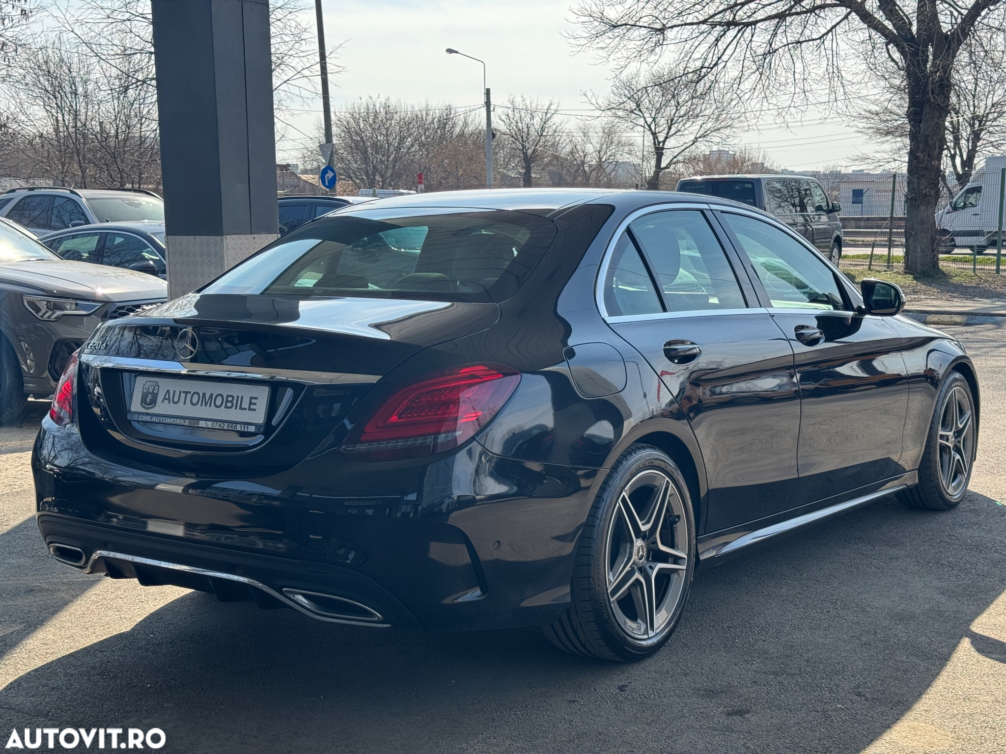 Mercedes-Benz C 220 d T 9G-TRONIC AMG Line - 9