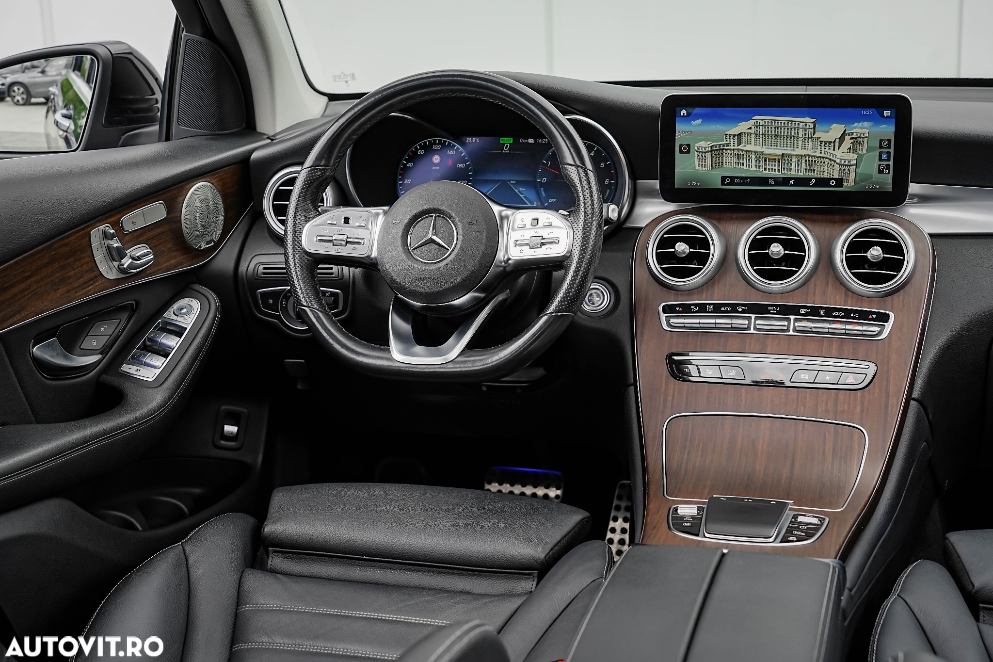 Mercedes-Benz GLC 300 de 4Matic 9G-TRONIC AMG Line Plus - 6