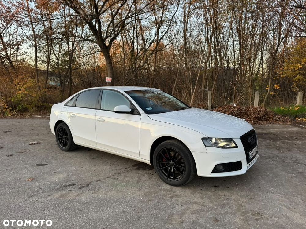 Audi A4 Limousine - 4