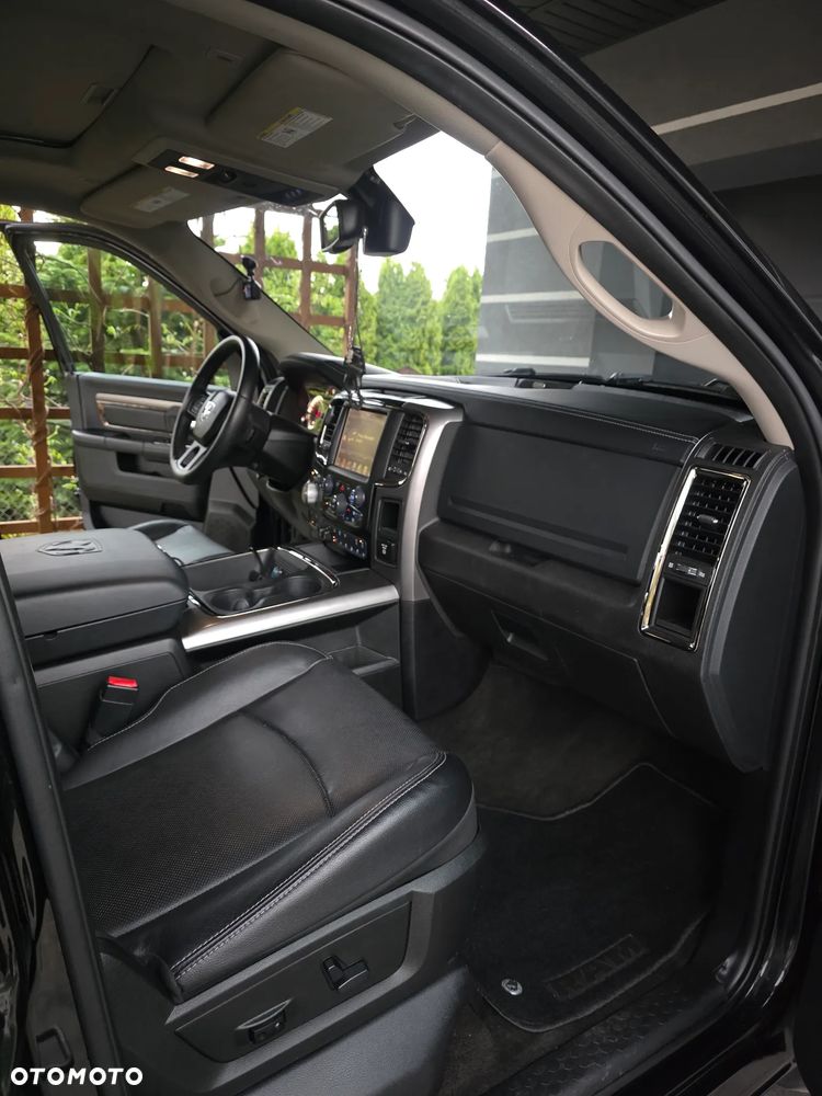 RAM 1500 Crew Cab Sport - 19