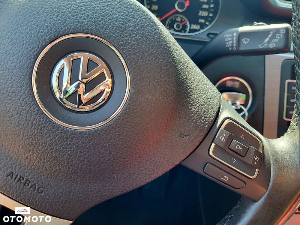 Volkswagen Passat - 18