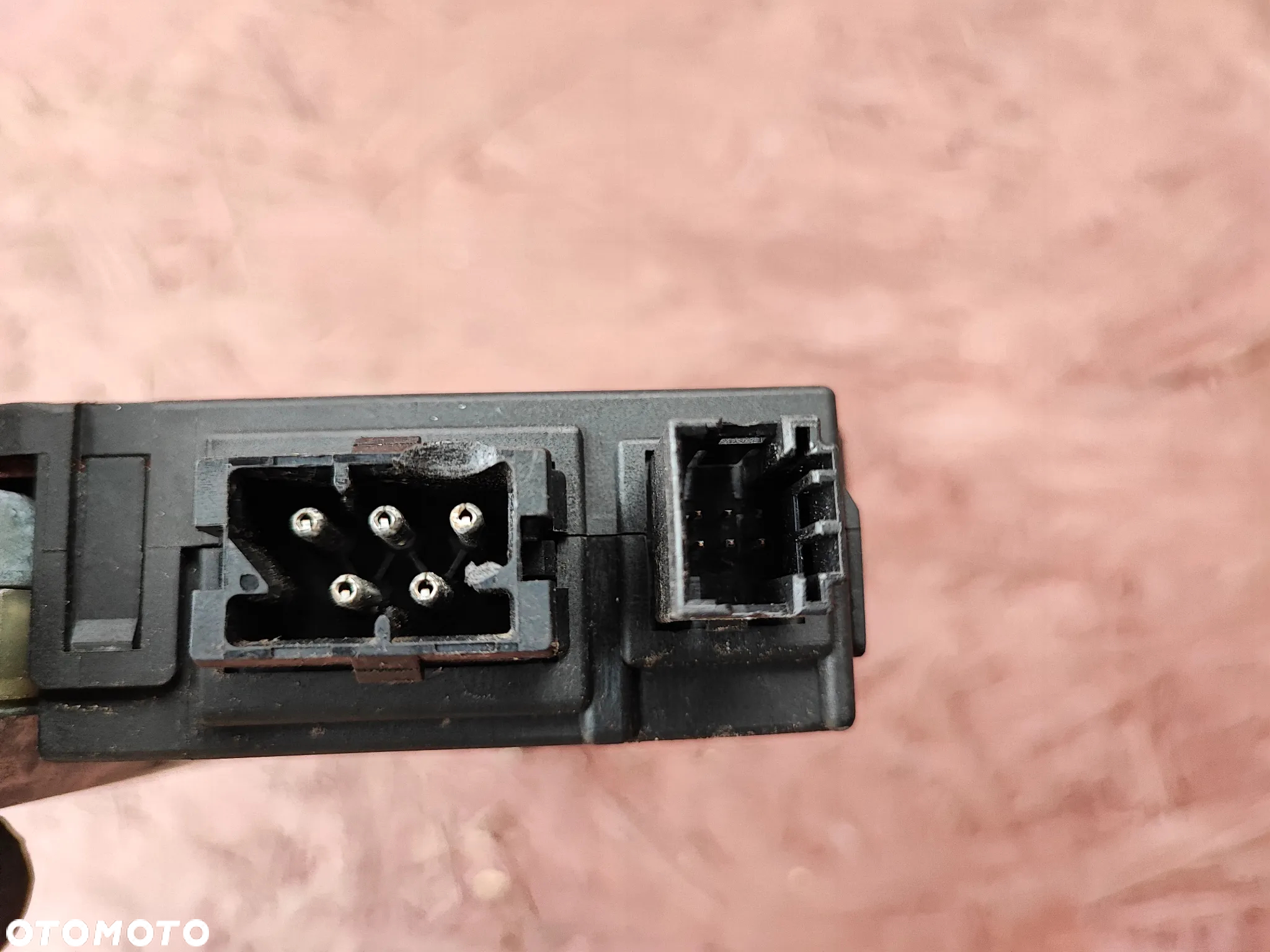 BMW E38 / E39 ORYGINALNY ELEKTRYCZNY SILNICZEK SZYBERDACHU + MODUŁ O NR. 67 61 8 370 810 / 67 61 8 352 209 /  67 61 8 380 136 OEM W BARDZO DOBRYM STANIE - 6