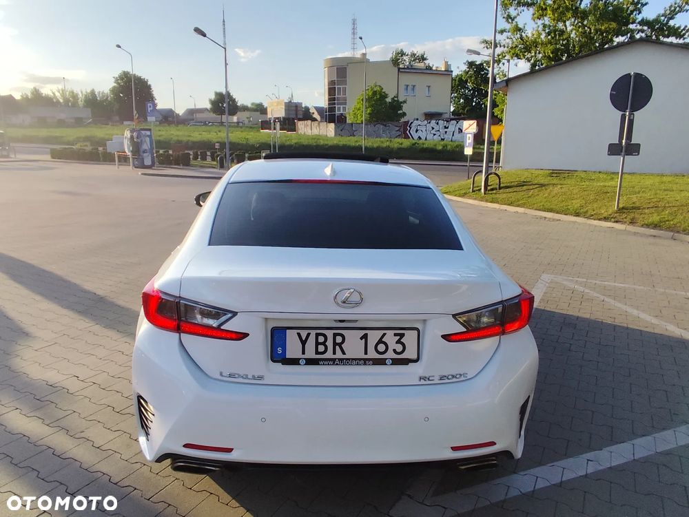 Lexus RC 200t / 300 F Sport - 33