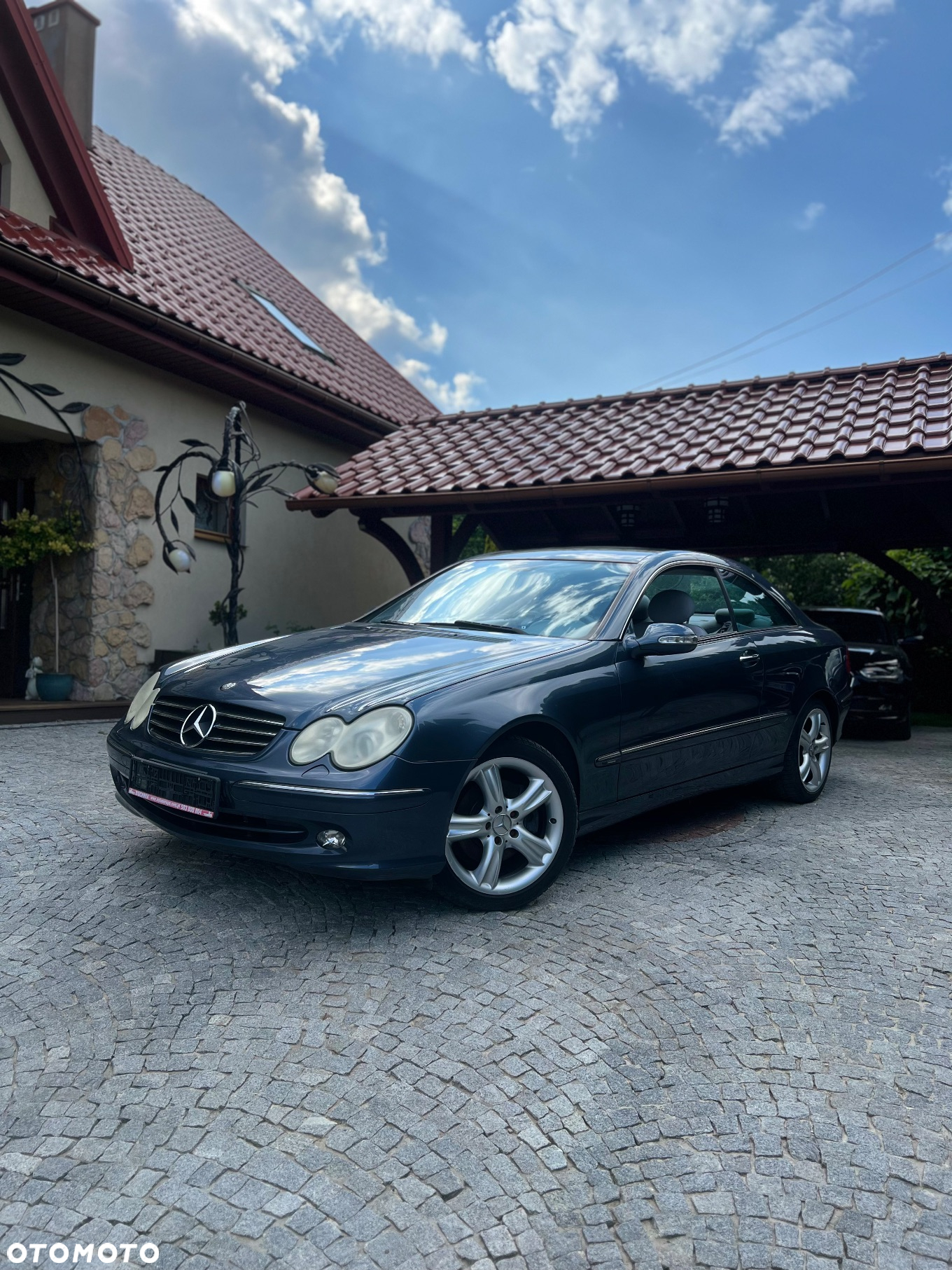 Mercedes-Benz CLK - 23