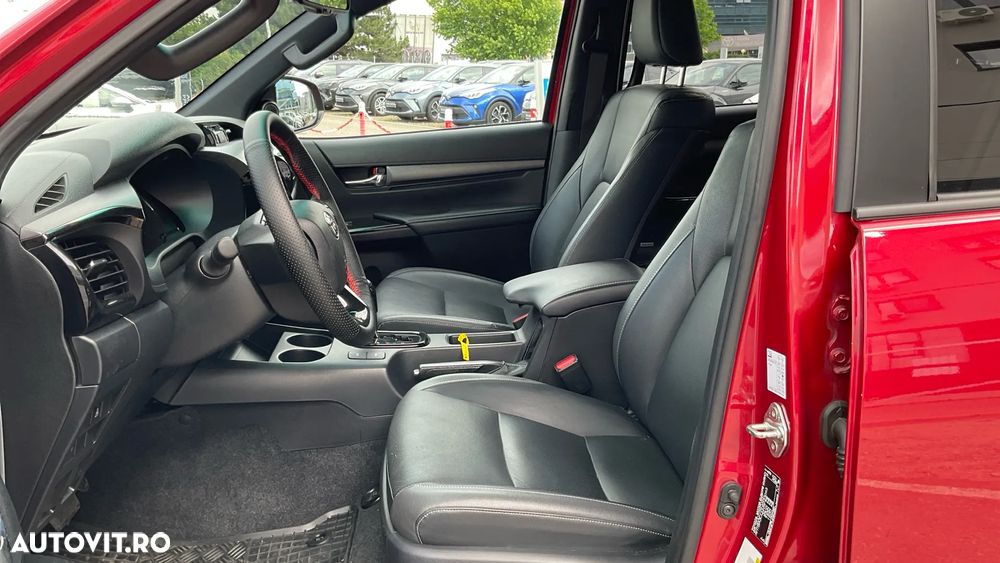 Toyota Hilux 2.8D 204CP 4x4 Double Cab AT Invincible - 15