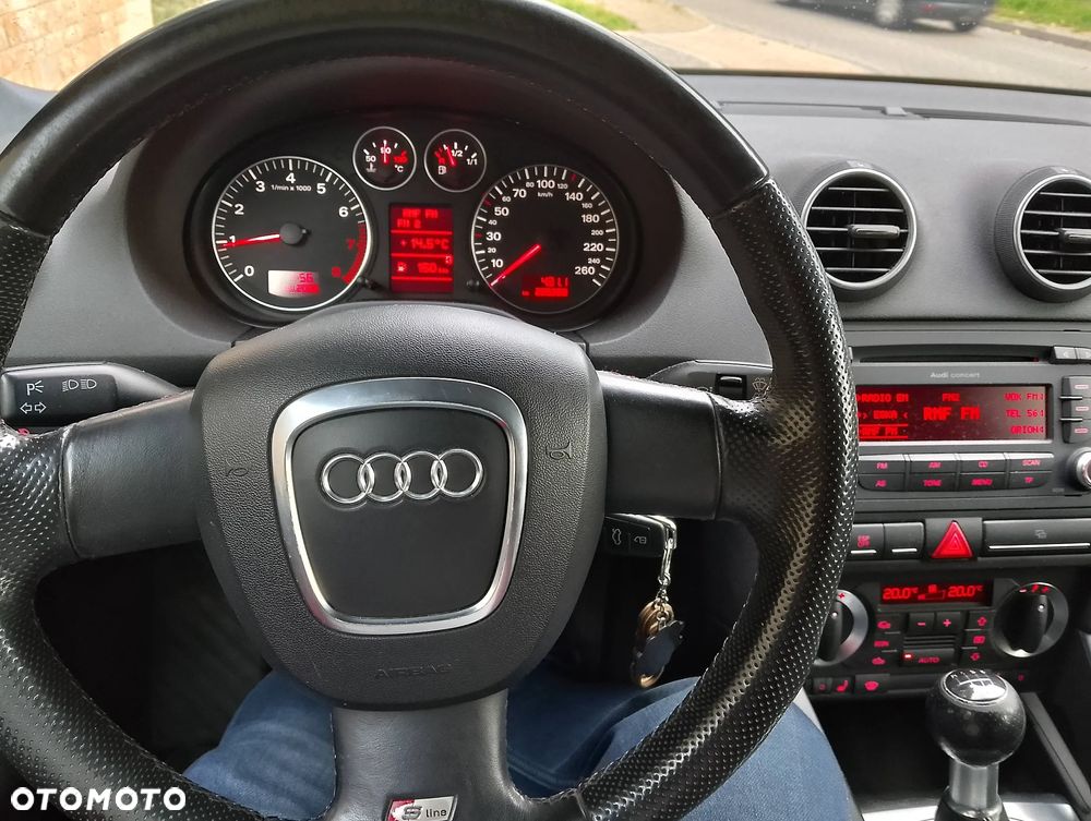 Audi A3 1.8T FSI Attraction - 10