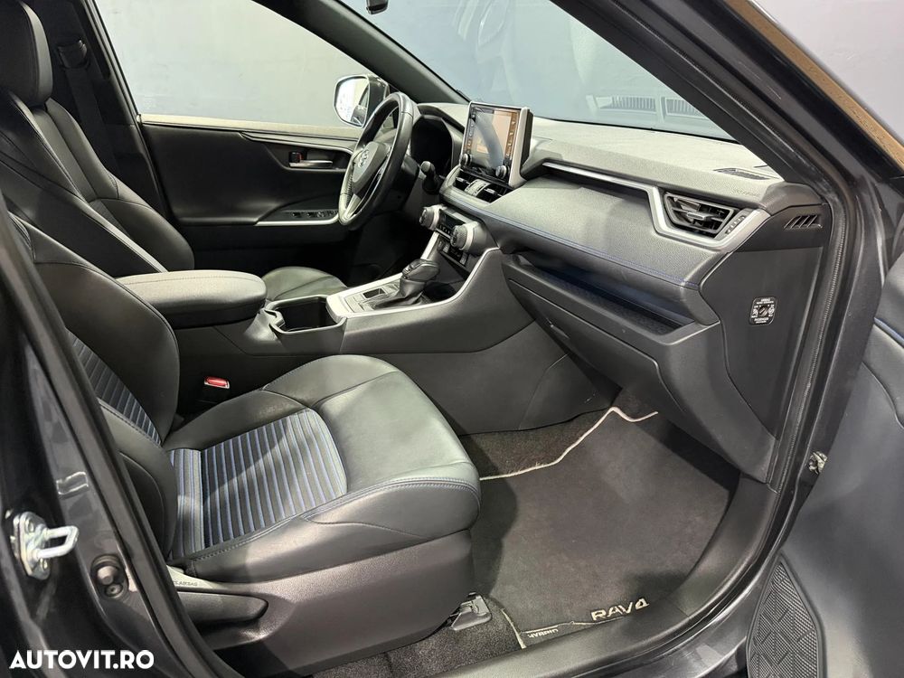 Toyota RAV4 - 15