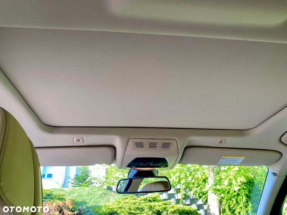 BMW Seria 5 528i Luxury Line - 25