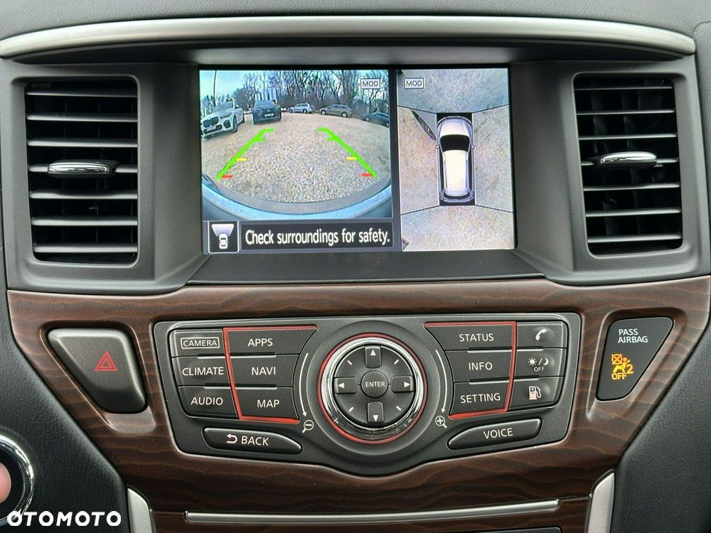 Nissan Pathfinder - 38