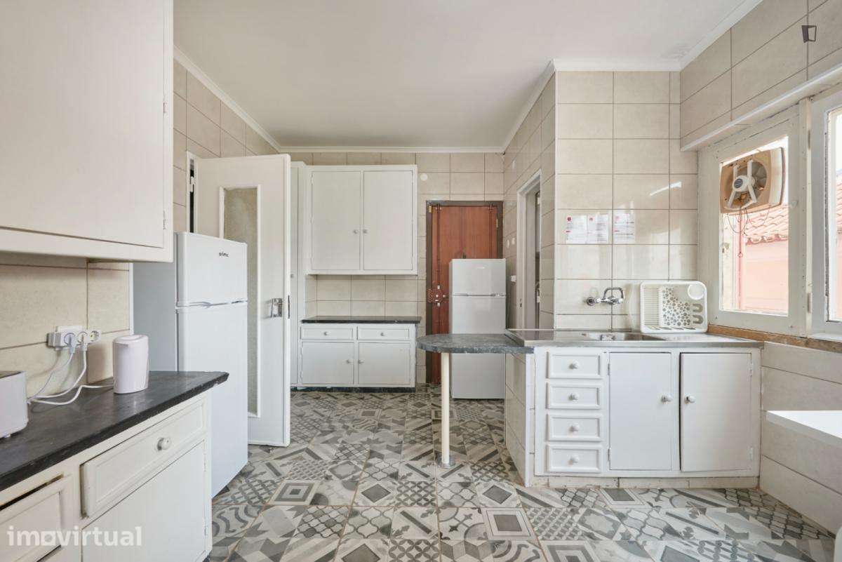 Quarto - localizado em Entrecampos Lisbon - Grande imagem: 4/29