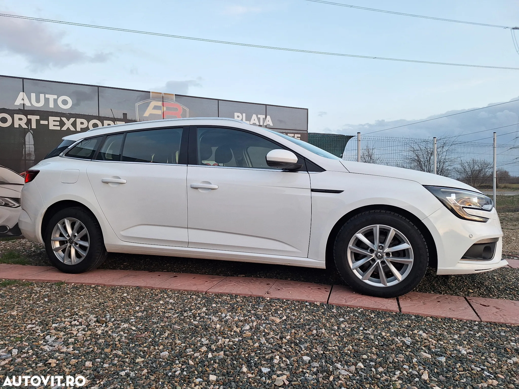Renault Megane Blue dCi 115 EDC Equilibre - 27
