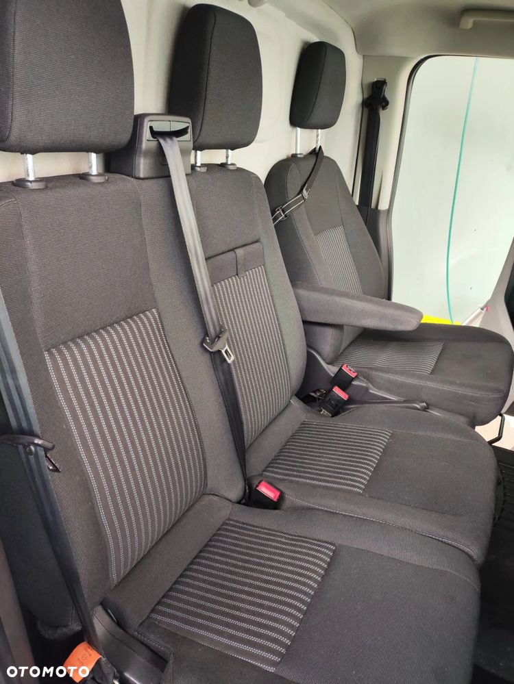 Ford TRANSIT CUSTOM - 12
