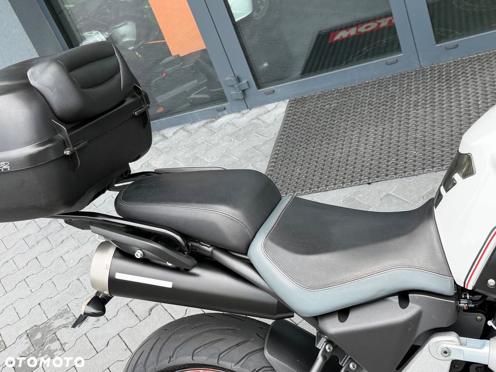 Yamaha MT - 11