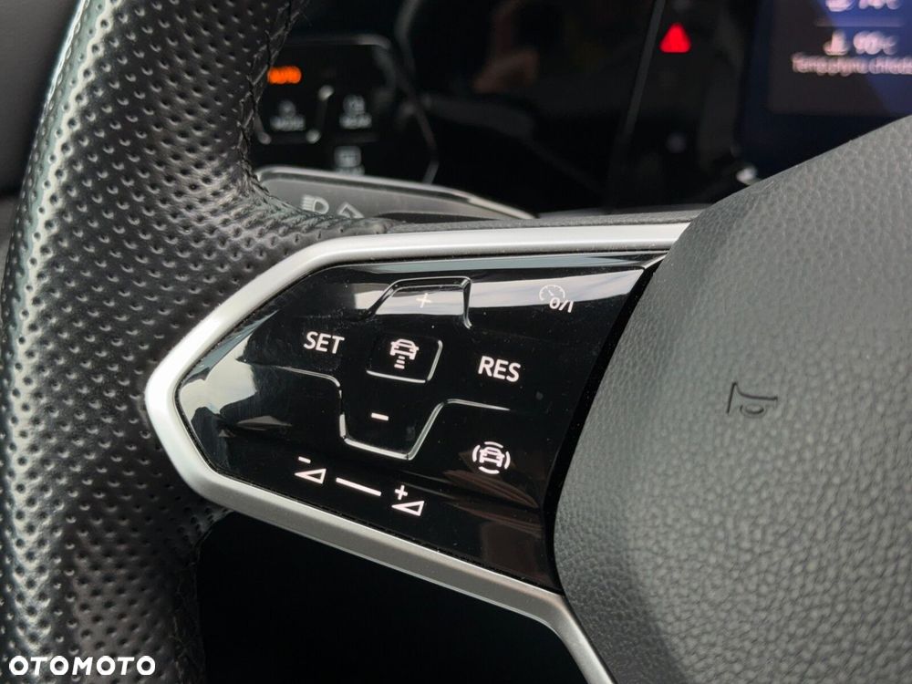 Volkswagen Golf - 19