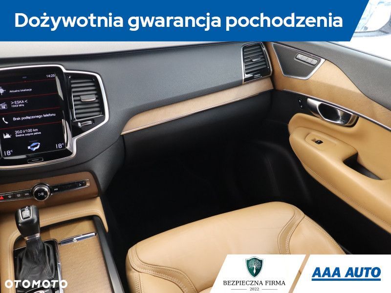 Volvo XC 90 - 10