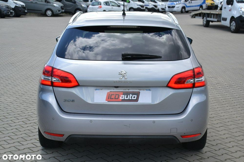 Peugeot 308 - 6