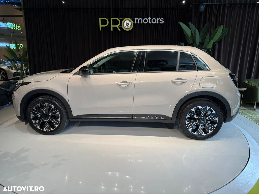 Fiat 600 HYBRID 100 kW 125 Jahre Edition - 10