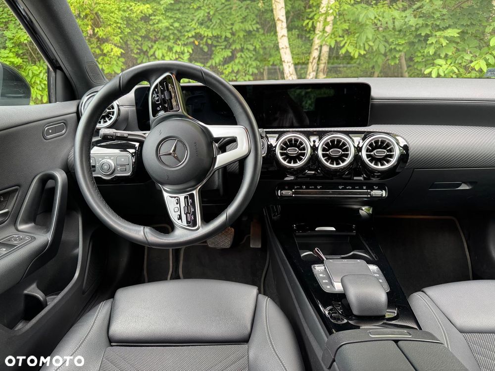 Mercedes-Benz Klasa A 180 Style 7G-DCT - 9