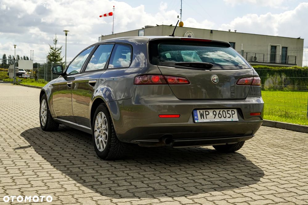 Alfa Romeo 159 1.9JTDM Impression - 10