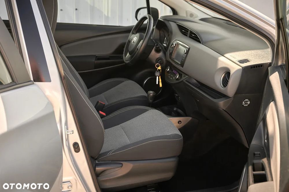 Toyota Yaris 1.5 VVT-i Comfort - 25