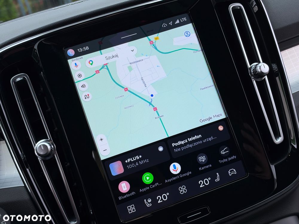 Volvo XC 40 B3 Plus Dark - 26