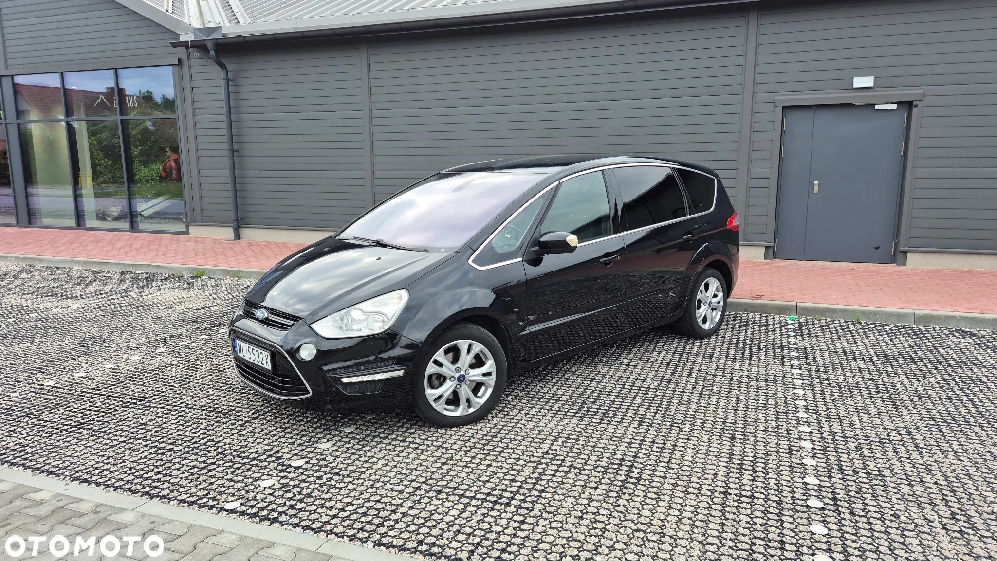 Ford S-Max 2.0 TDCi DPF Titanium - 3