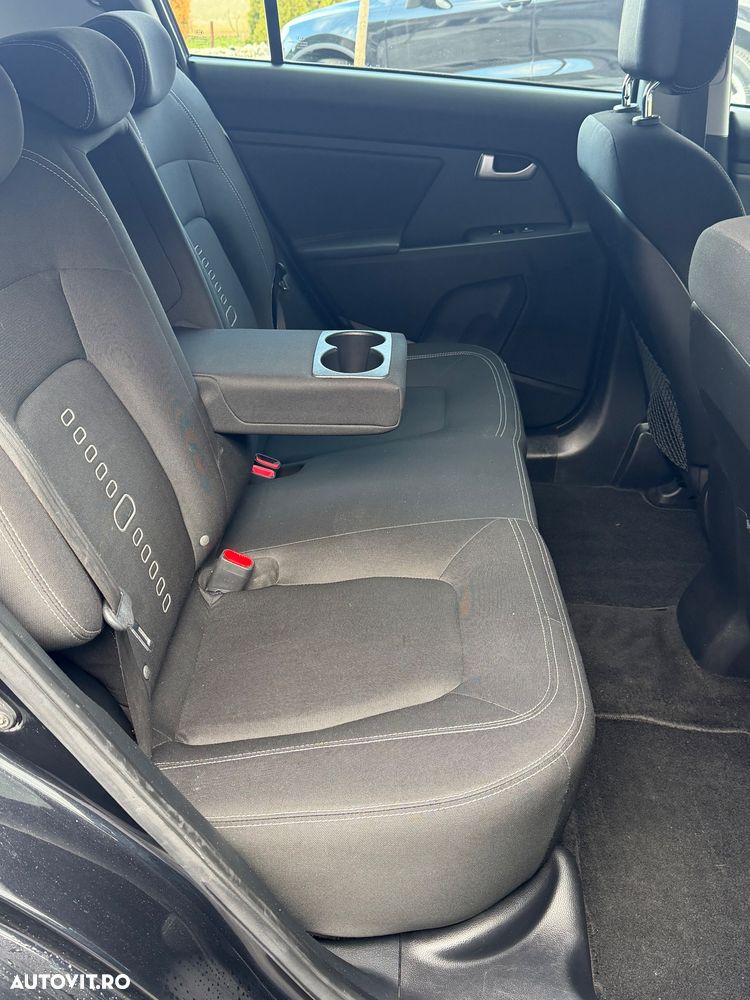 Kia Sportage 1.7 CRDI 2WD Attract - 9