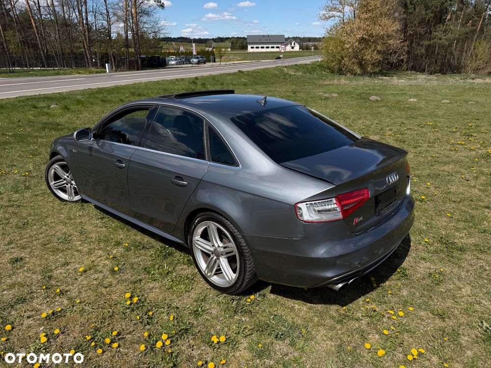 Audi S4 Limousine - 8