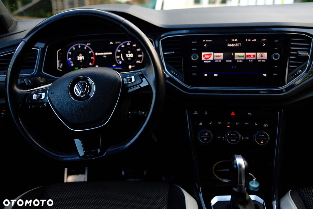 Volkswagen T-Roc - 4