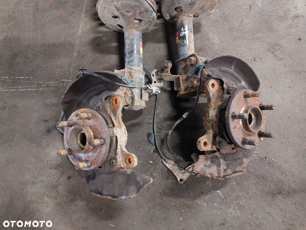 AMORTYZATOR SPRĘŻYNA ZWROTNICA LEWY + PRAWY PRZÓD AVENSIS T22 2.0 TD - 5