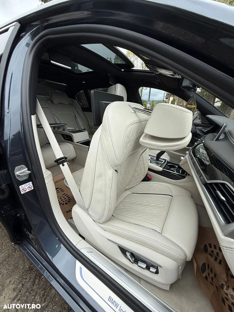 BMW Seria 7 730Ld xDrive - 21