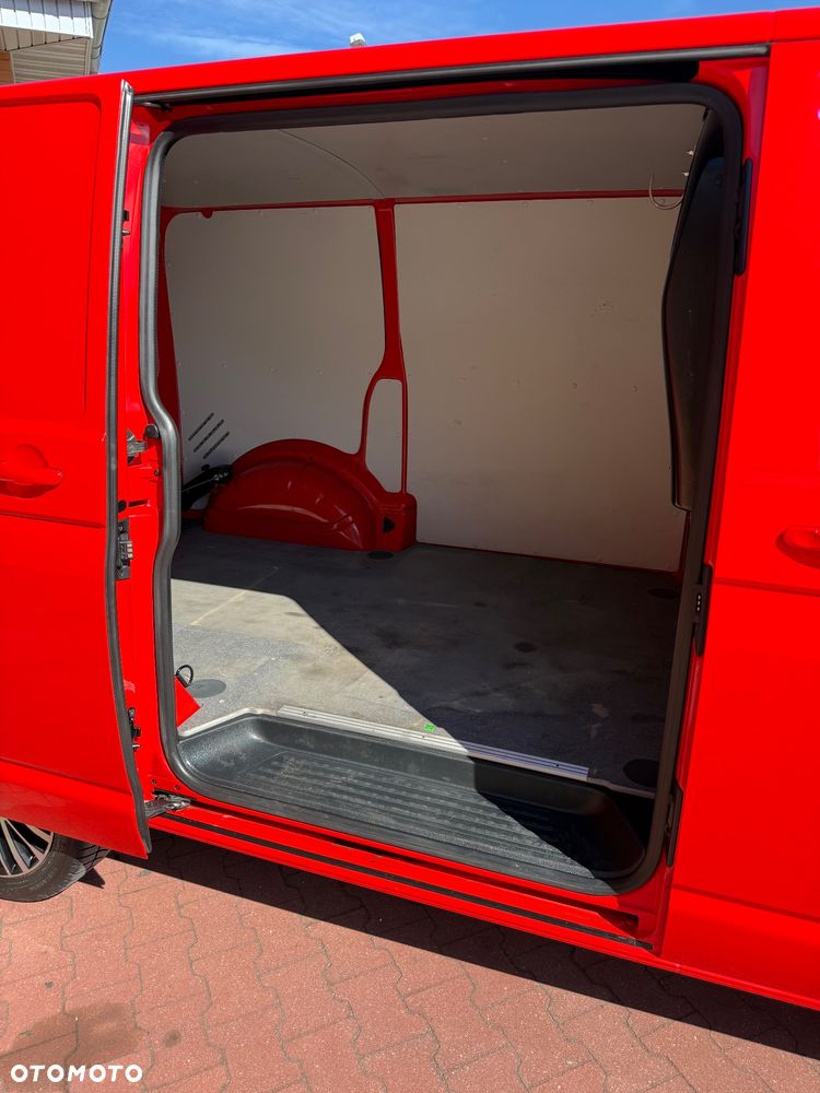 Volkswagen Transporter - 9