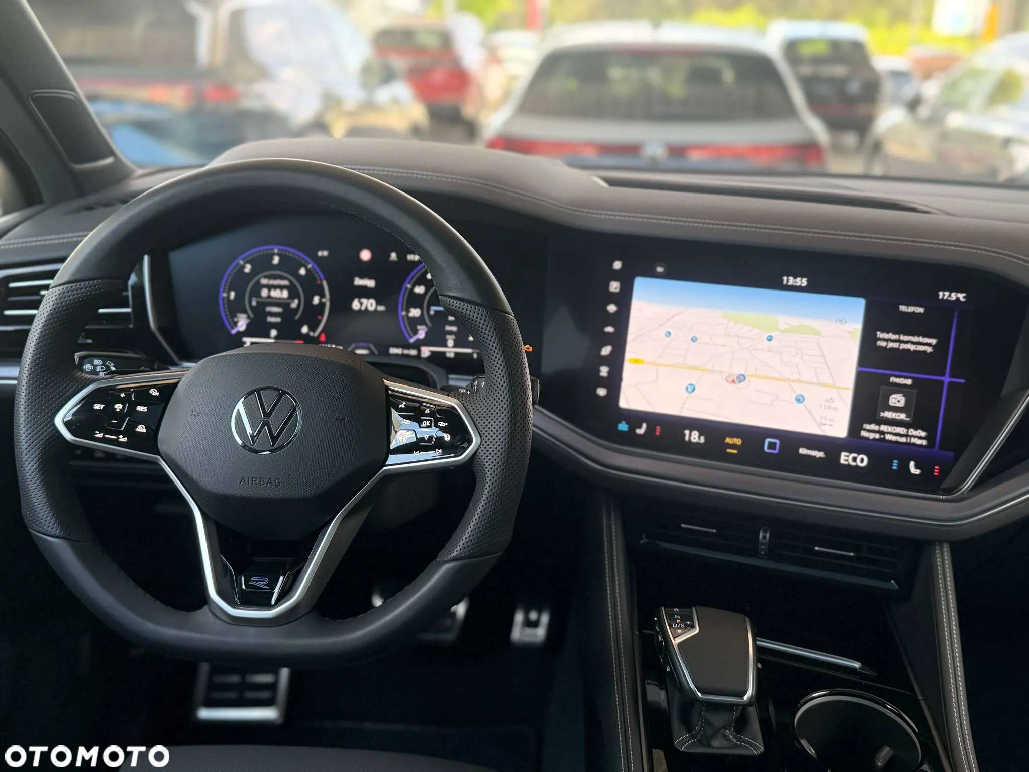 Volkswagen Touareg 3.0 V6 TDI 4Motion R-Line - 12