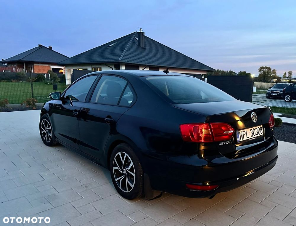 Volkswagen Jetta 1.6 TDI BMT Comfortline - 6