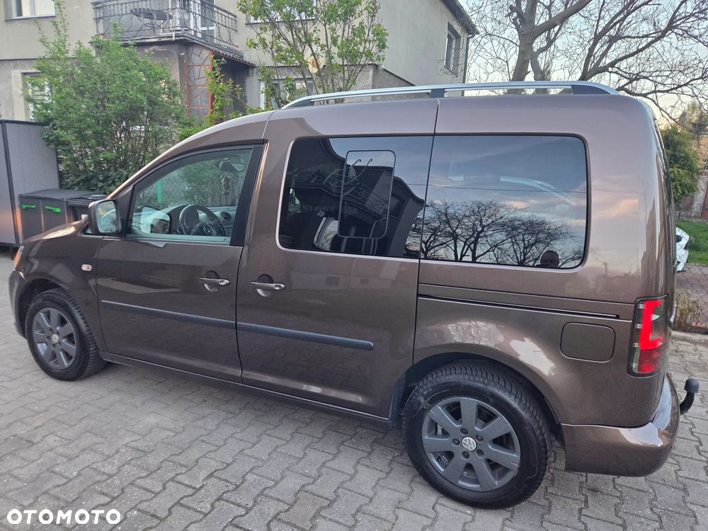 Volkswagen Caddy Highline DSG - 7