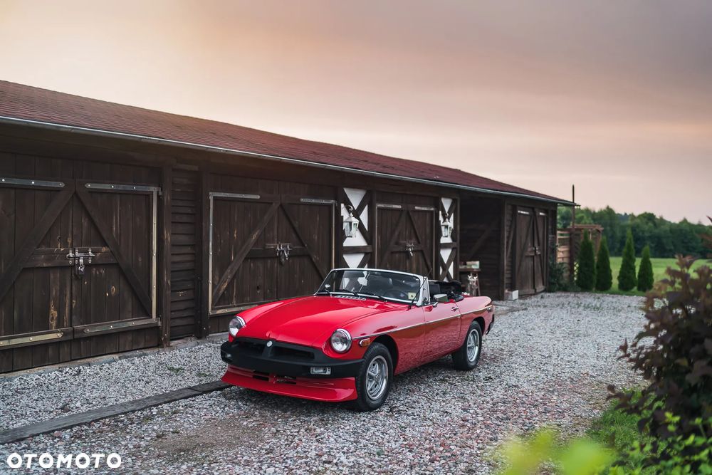 MG MGB - 18
