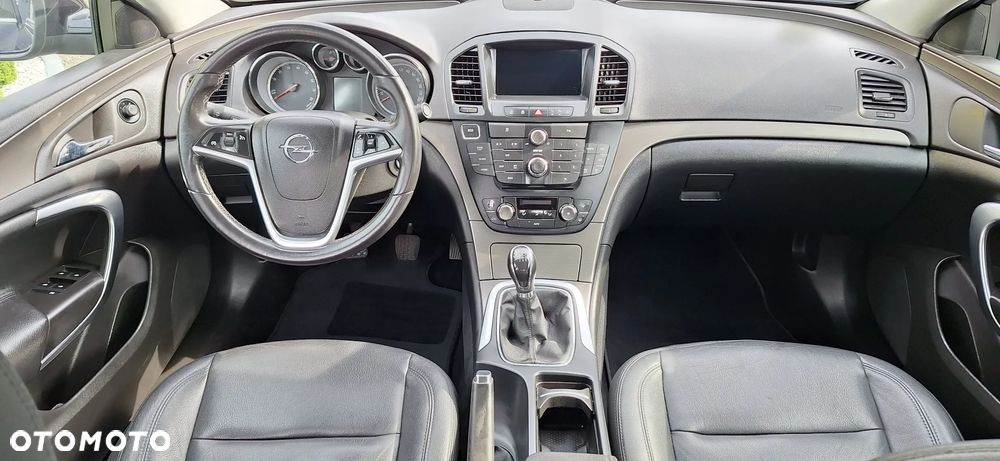 Opel Insignia - 11