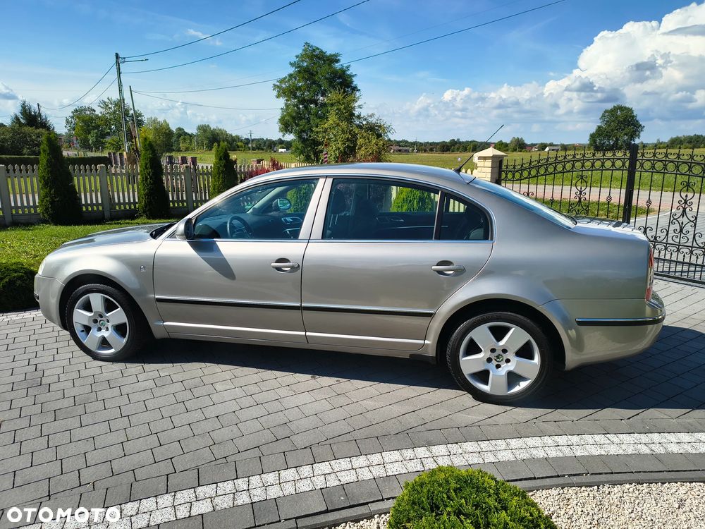 Skoda Superb 1.8 Turbo - 12