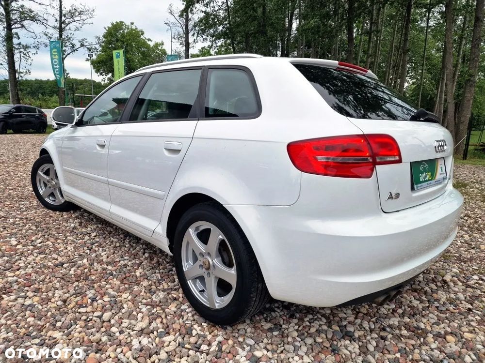 Audi A3 Sportback - 4