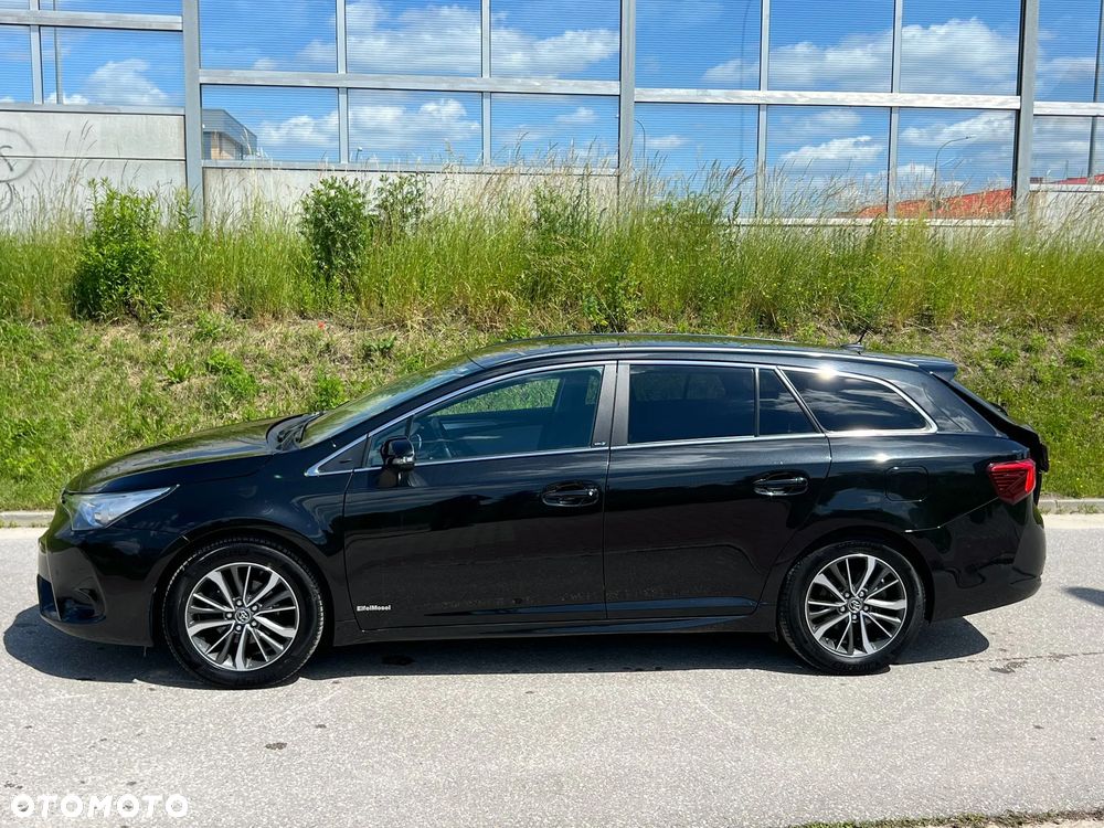 Toyota Avensis Touring Sports 1.8 Edition-S - 2