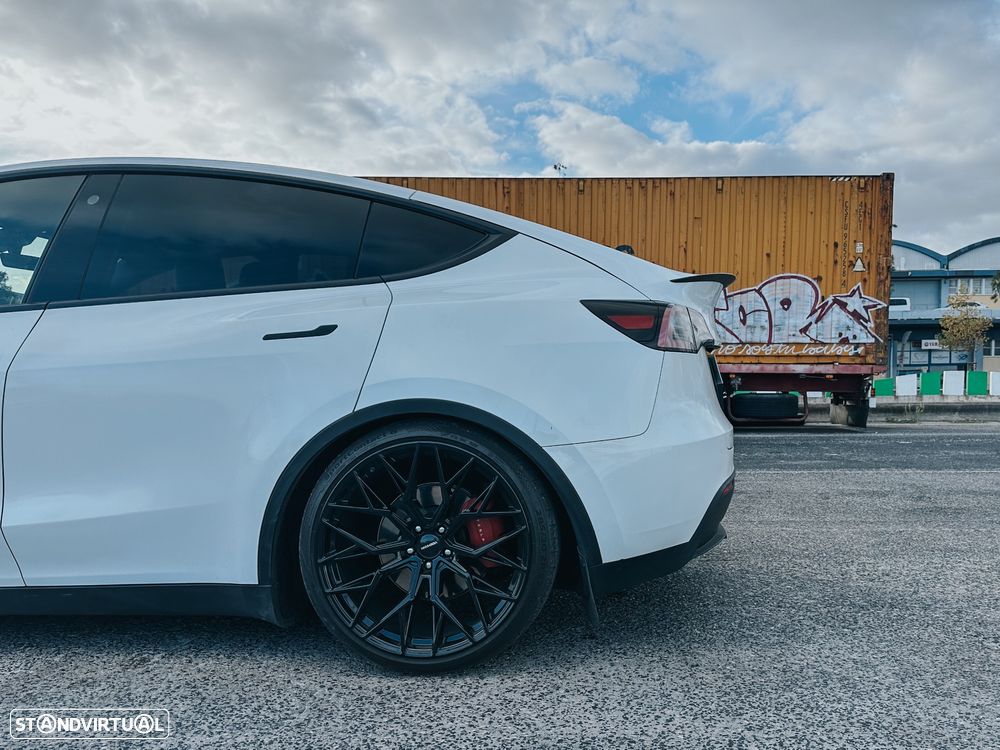 Tesla Model Y Performance Tração Integral - 9