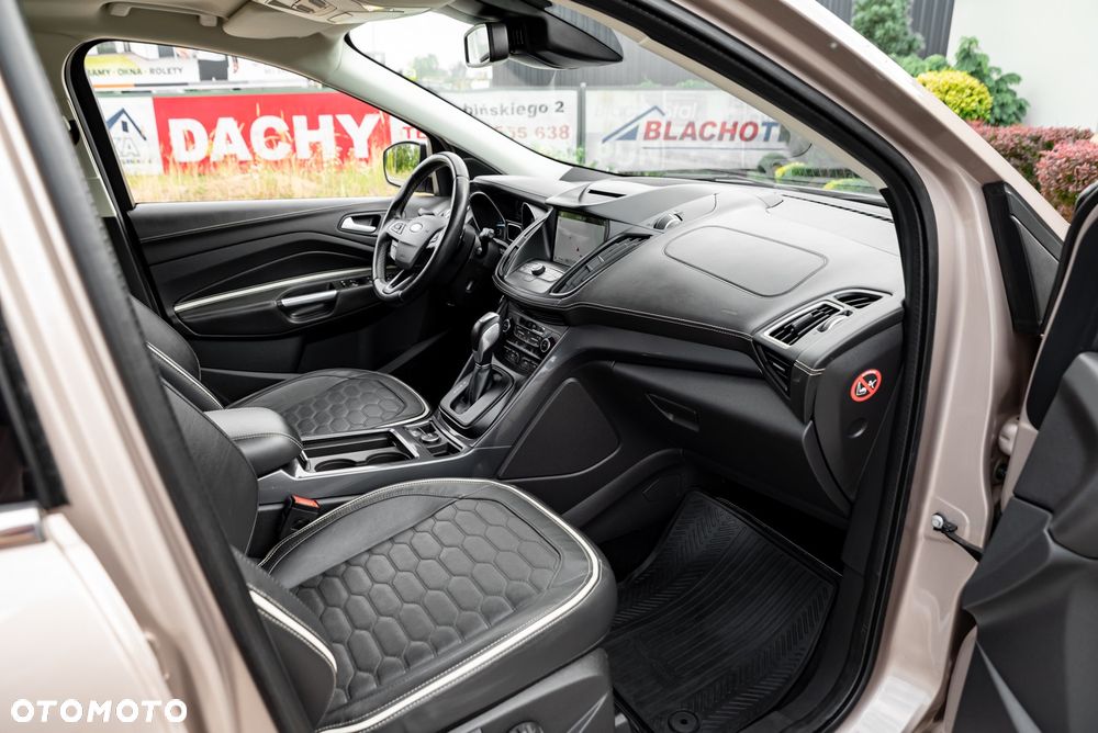 Ford Kuga 2.0 TDCi 4x4 Vignale - 22