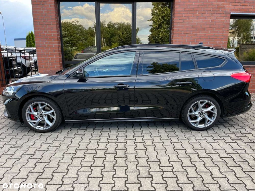 Ford Focus 2.3 EcoBoost ST Edition - 33