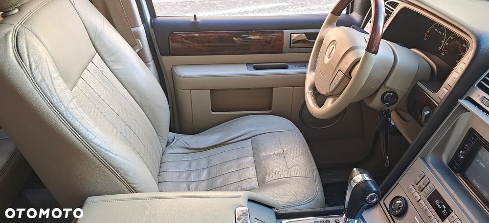 Lincoln Navigator 5.4 4WD - 23