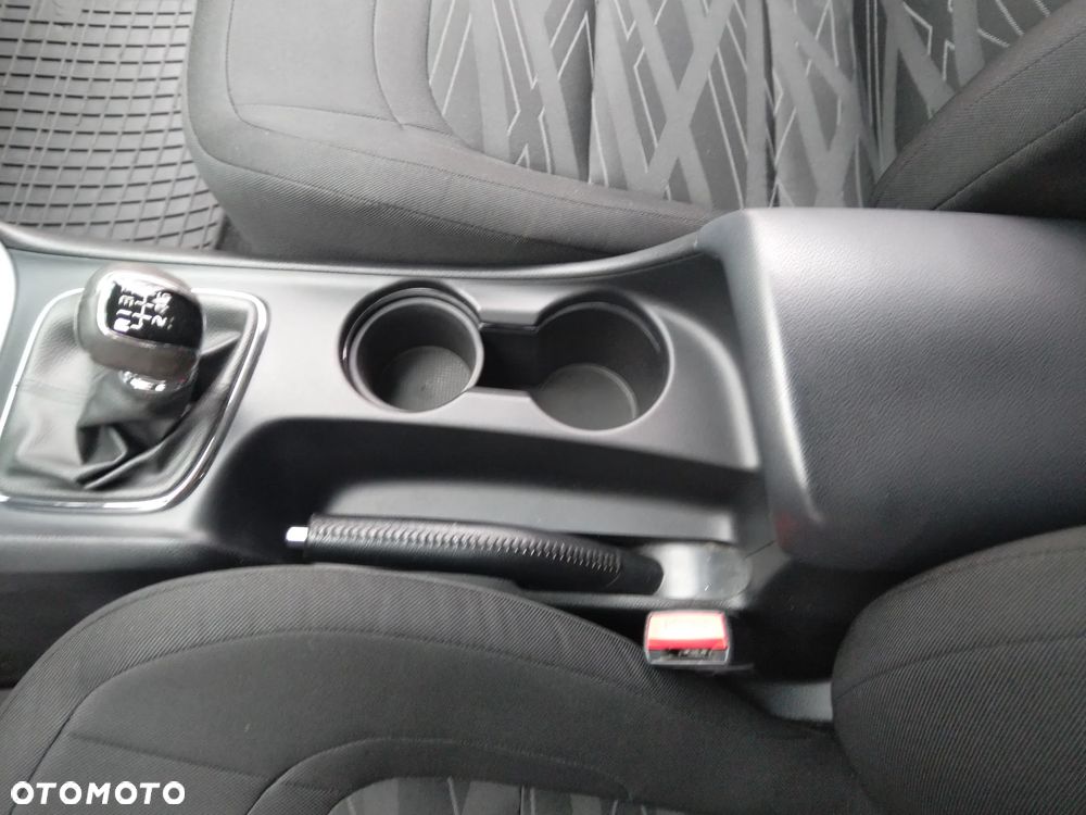 Kia Ceed 1.6 GDI Smart Plus - 23