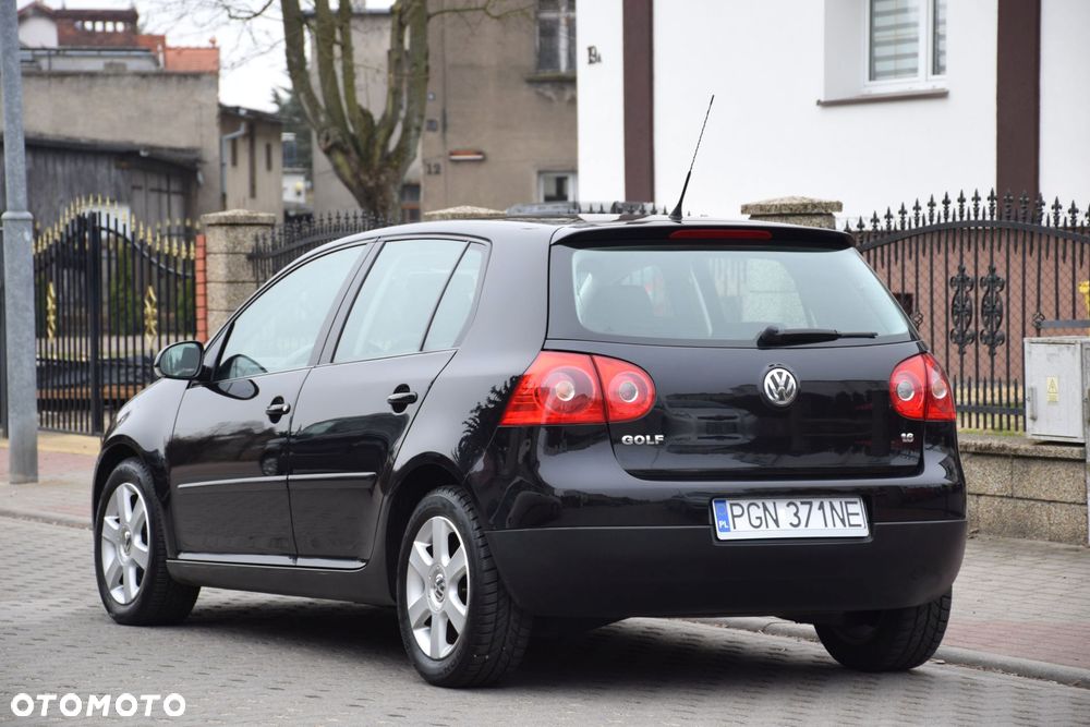 Volkswagen Golf 1.6 Goal - 9